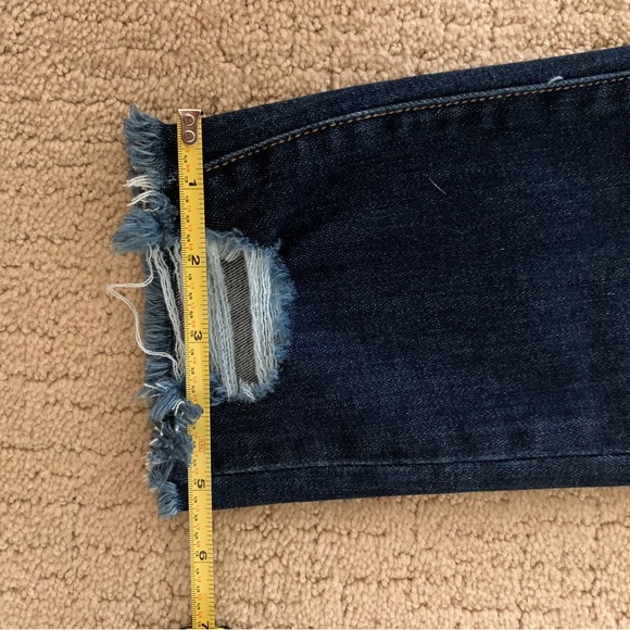 American Eagle Distressed Skinny Jeans - Picture 14 of 16